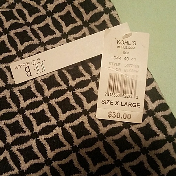 NWT Patterned Skater Skirt - Picture 2 of 3